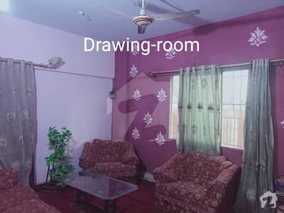 Flat Of 1000  Square Feet In North Nazimabad Is Available