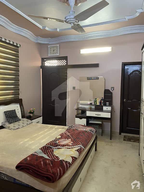 الہلال سوسائٹی کراچی میں 3 کمروں کا 7 مرلہ فلیٹ 2.1 کروڑ میں برائے فروخت۔
