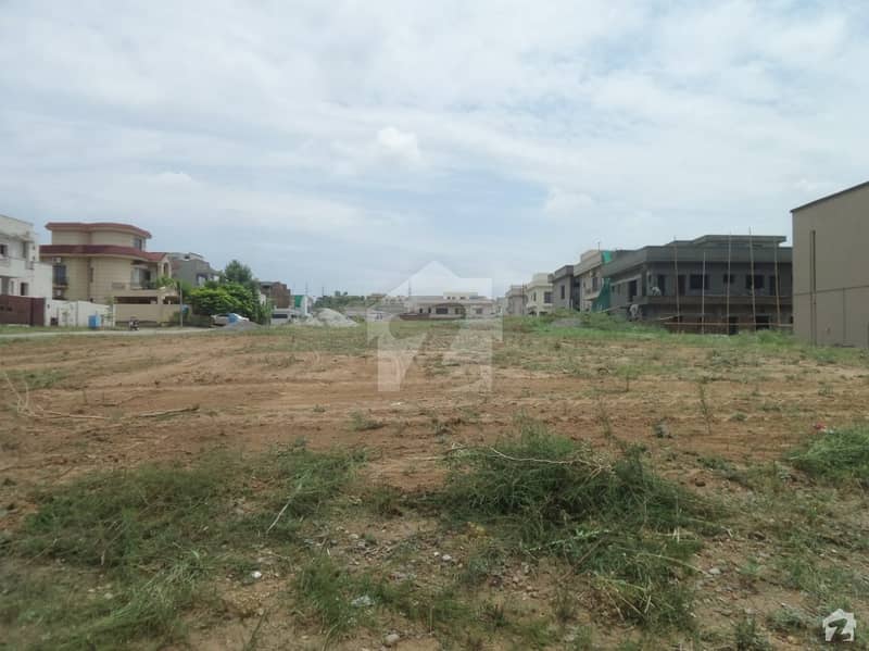 Installments 10 Marla Prime Location Plots In The Front Of Gigga Mall Dha Phase 3 Islamabad