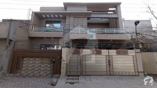 گلشنِِِ راوی ۔ بلاک بی گلشنِ راوی لاہور میں 5 کمروں کا 10 مرلہ مکان 3.5 کروڑ میں برائے فروخت۔ گلشنِِِ راوی ۔ بلاک بی گلشنِ راوی لاہور میں 5 کمروں کا 10 مرلہ مکان 3.5 کروڑ میں برائے فروخت۔