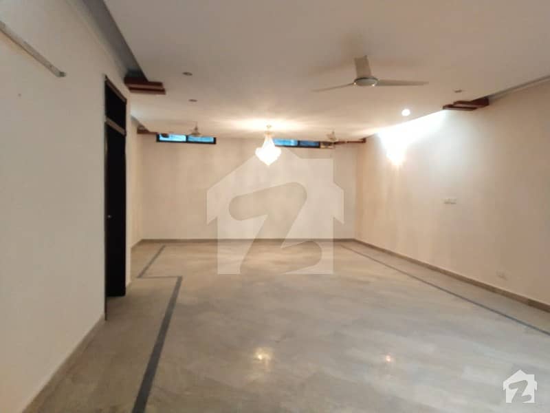 Luxurious Location One Kanal Full House With Basement Are Available For Rent