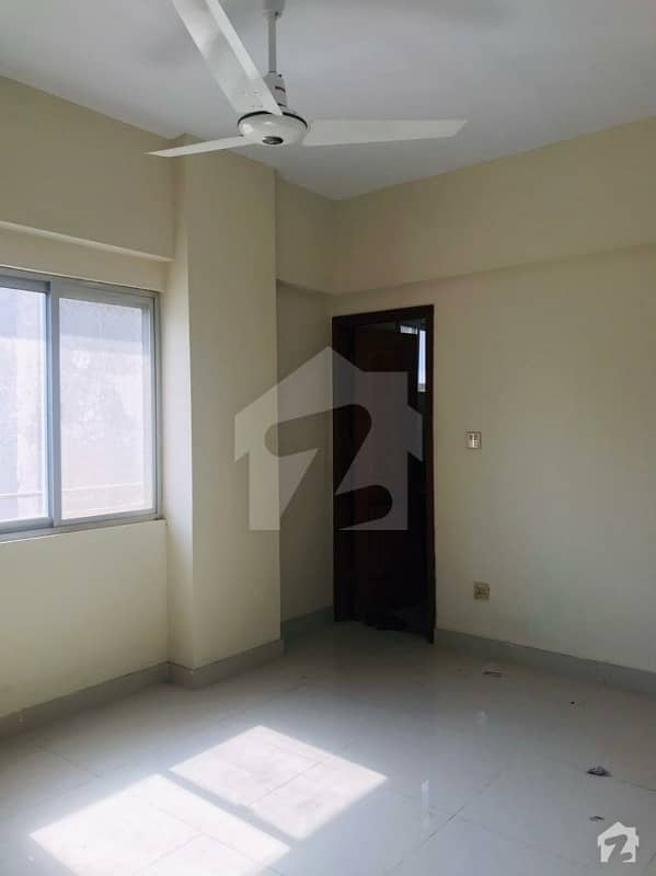 Luxury Flat For Rent  Brand New Lift Packing