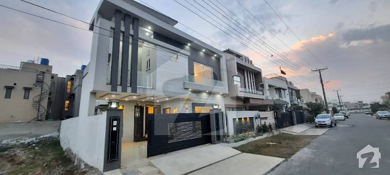 Brand New Luxury House Is Up For Sale Near Wapda Town