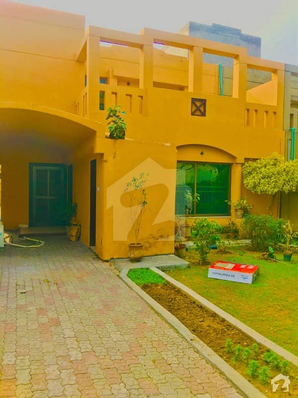 12 Marla House Available In Airport Road For Rent