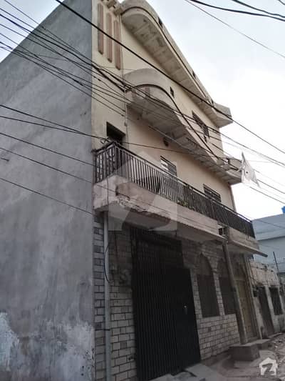 شاہ خالد کالونی راولپنڈی میں 7 کمروں کا 4 مرلہ مکان 95 لاکھ میں برائے فروخت۔ شاہ خالد کالونی راولپنڈی میں 7 کمروں کا 4 مرلہ مکان 95 لاکھ میں برائے فروخت۔