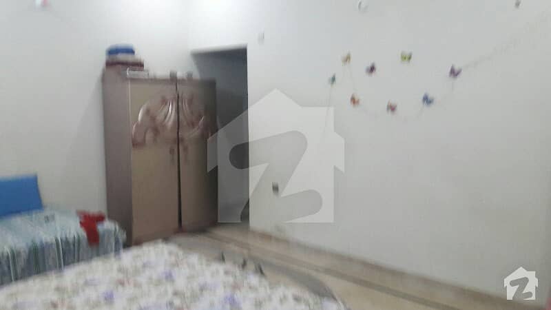 کوئٹہ ٹاؤن ۔ سیکٹر 18۔اے سکیم 33 - سیکٹر 18-اے سکیم 33 کراچی میں 3 کمروں کا 10 مرلہ مکان 1.95 کروڑ میں برائے فروخت۔