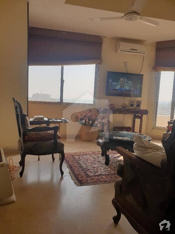 E. 11.2 Main Road 3 Bad Apartment For Sale