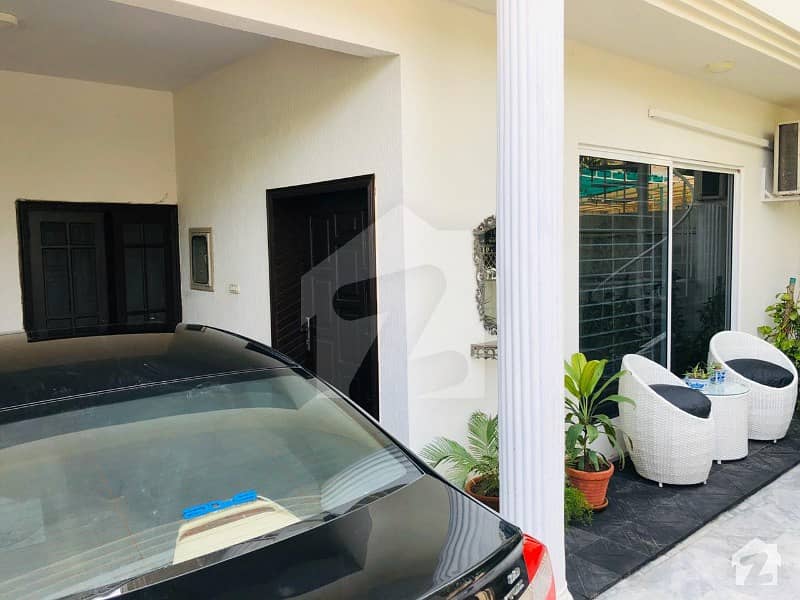 F113 House For Sale Fully Renovated On 50 Feet Road Margalla Facing Near Park