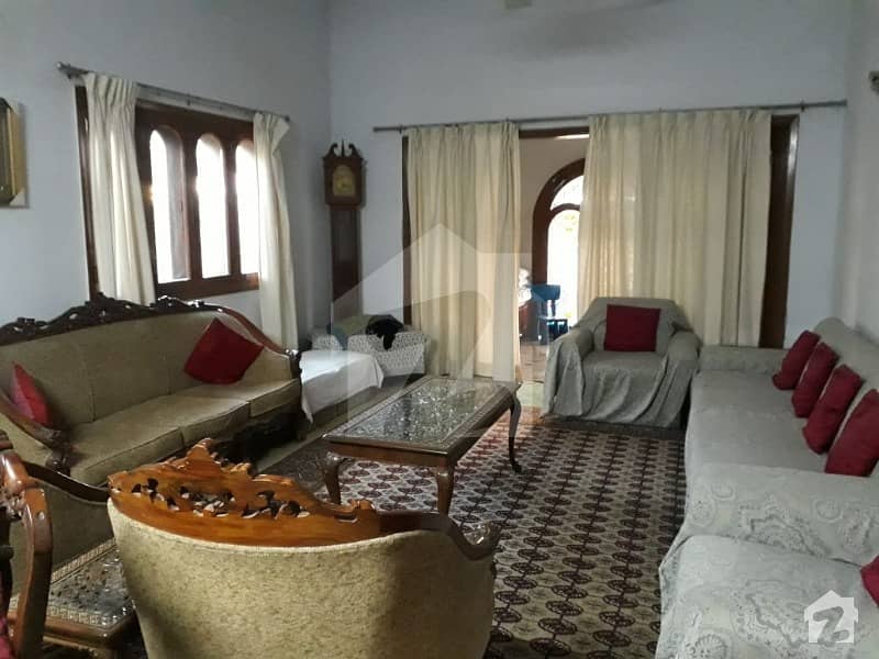 نارتھ ناظم آباد ۔ بلاک ڈی نارتھ ناظم آباد کراچی میں 6 کمروں کا 1.2 کنال مکان 5.8 کروڑ میں برائے فروخت۔