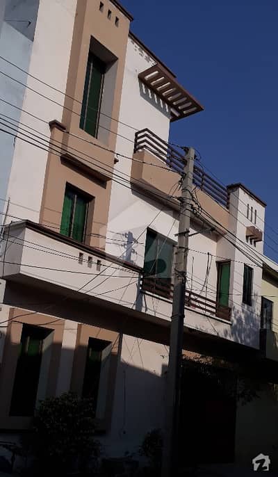 گلشنِ حیات - بلاک اے گلشن حیات فیصل آباد میں 4 کمروں کا 3 مرلہ مکان 1.05 کروڑ میں برائے فروخت۔