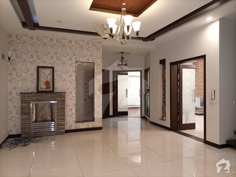 10Marla Slightly Used Beautiful Luxury House For Rent In DHA Phase 5