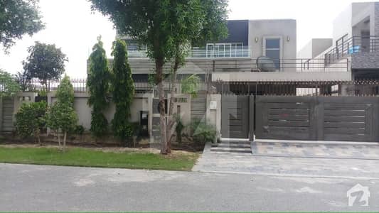 One Kanal Beautiful Independent Upper Portion Available For Rent In Block-a Facing Park