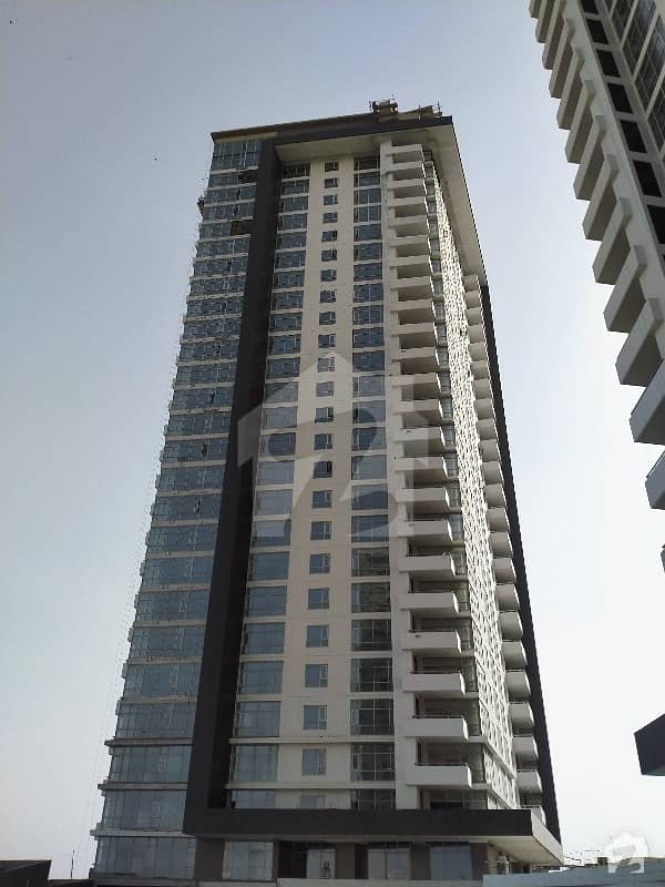 عمار پرل ٹاورز امارکریسنٹ بے ڈی ایچ اے فیز 8 ڈی ایچ اے کراچی میں 3 کمروں کا 9 مرلہ فلیٹ 6 کروڑ میں برائے فروخت۔