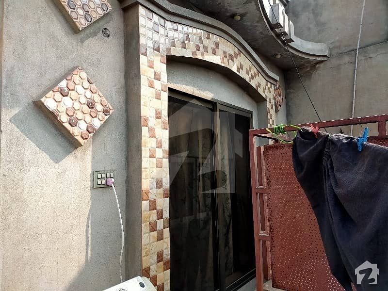 دھنولا فیصل آباد میں 5 کمروں کا 5 مرلہ مکان 50 لاکھ میں برائے فروخت۔