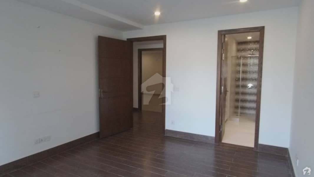 3 Bedroom Spacious Luxury Apartment Available For Rent In The Heart Of Lahore Gulberg Liberty Market