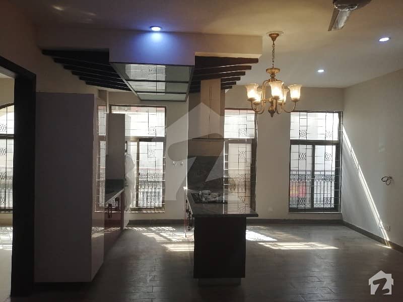 Apartment For Sale Ittehad Commercial