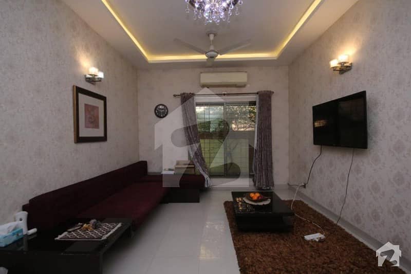 اسٹیٹ لائف ہاؤسنگ سوسائٹی لاہور میں 4 کمروں کا 10 مرلہ مکان 2 کروڑ میں برائے فروخت۔