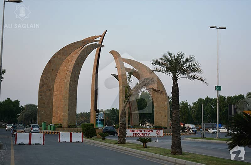 بحریہ ٹاؤن سیکٹر سی بحریہ ٹاؤن لاہور میں 5 مرلہ پلاٹ فائل 38 لاکھ میں برائے فروخت۔