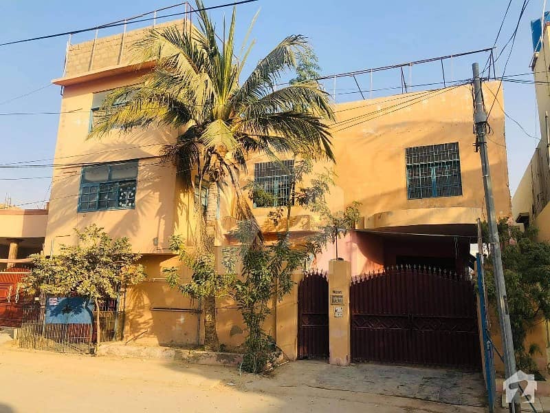 گلستانِِ جوہر ۔ بلاک 8 گلستانِ جوہر کراچی میں 12 کمروں کا 16 مرلہ مکان 6 کروڑ میں برائے فروخت۔
