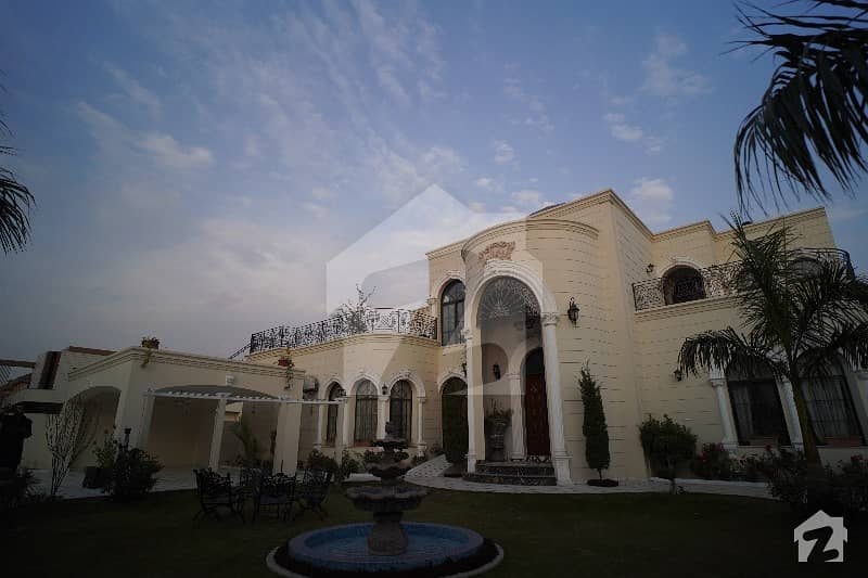 بحریہ ٹاؤن ۔ بابر بلاک بحریہ ٹاؤن سیکٹر A بحریہ ٹاؤن لاہور میں 5 کمروں کا 2 کنال مکان 11 کروڑ میں برائے فروخت۔