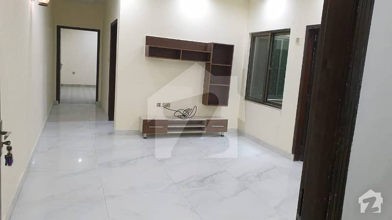 1 KANAL UPPER PORTION SEPARATE GATE FOR RENT IN DHA PHASE 2