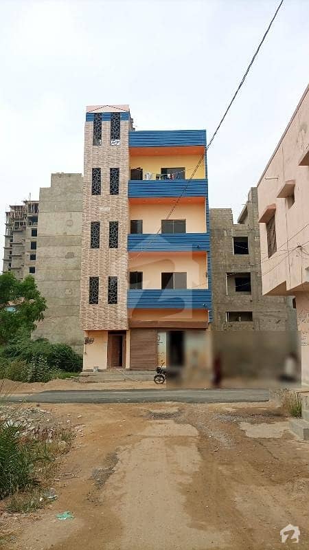 ڈائمنڈ سٹی گلشنِ معمار گداپ ٹاؤن کراچی میں 2 کمروں کا 4 مرلہ بالائی پورشن 20 ہزار میں کرایہ پر دستیاب ہے۔