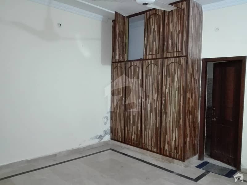 10 Marla Upper Portion In Central Pakistan Town For Rent