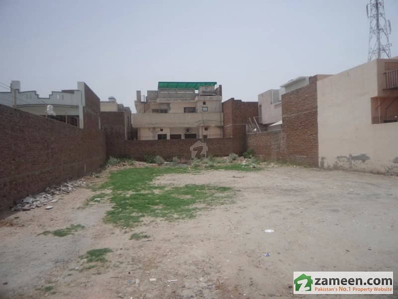 Commercial Plot Is Available For Sale Officers Colony, Multan ID6724564