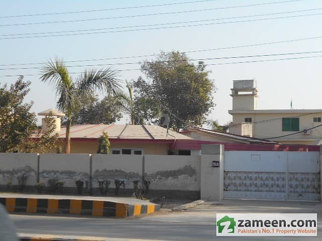 Single Storey House Is Available For Rent Single Storey House Is Available For Rent