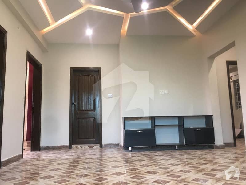 1500  Square Feet Flat In G-15 For Rent