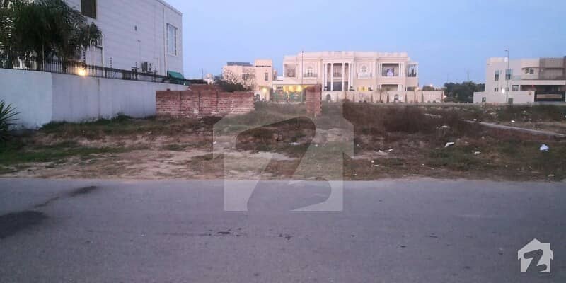 Plot No Near  146 Kanal  Plot  Prime  Location   Phase  6 @ 450 Lac