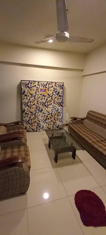 کلفٹن ۔ بلاک 2 کلفٹن کراچی میں 2 کمروں کا 4 مرلہ فلیٹ 1.9 کروڑ میں برائے فروخت۔