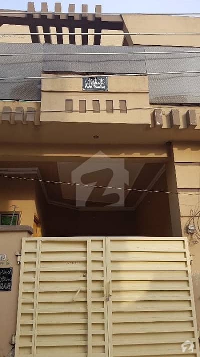 House Of 900  Square Feet Available In Azeem Colony