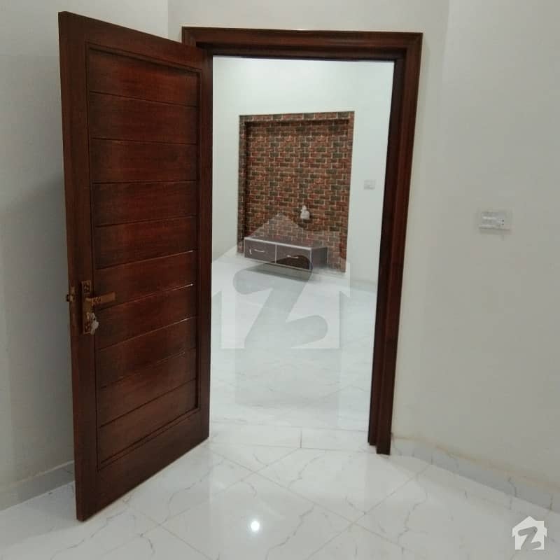 غالب سٹی فیصل آباد میں 3 کمروں کا 3 مرلہ مکان 65 لاکھ میں برائے فروخت۔