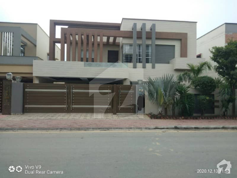 1 Kanal Solid Construction Double Unit House For Sale On Main Boulevard Overseas B Block Bahria Town