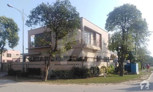 1 Kanal Corner House With Full Basement For Sale In F Block Of Ex Park View Phase 8 Dha Lahore