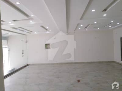 بحریہ ٹاؤن جاسمین بلاک بحریہ ٹاؤن سیکٹر سی بحریہ ٹاؤن لاہور میں 11 کمروں کا 6 مرلہ عمارت 5.99 کروڑ میں برائے فروخت۔