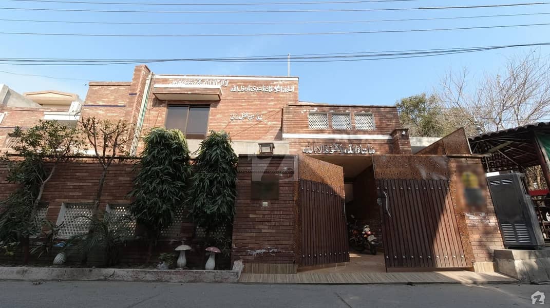 رحمان ولاز لاہور میں 3 کمروں کا 7 مرلہ مکان 1.65 کروڑ میں برائے فروخت۔