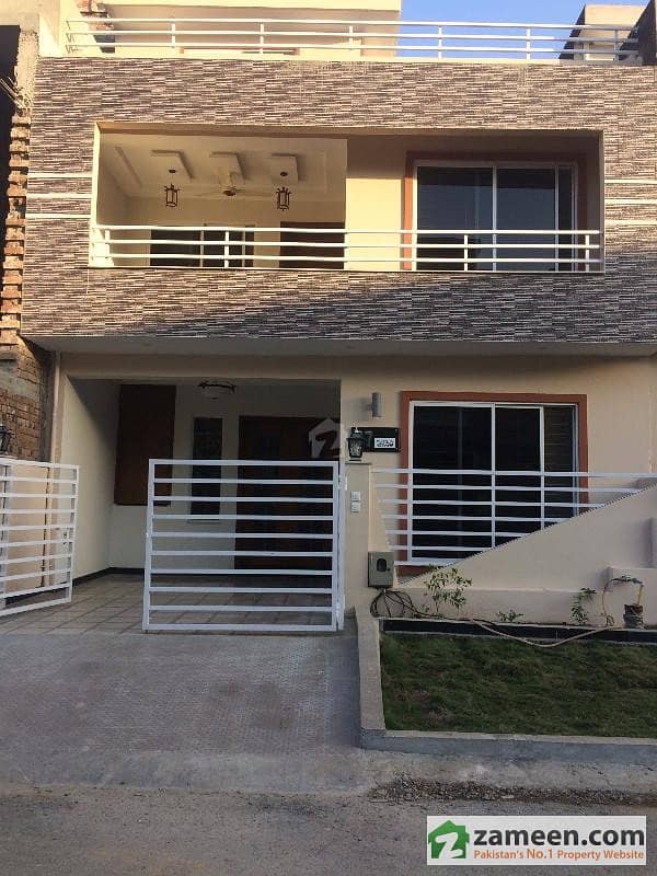 House For Sale In G13