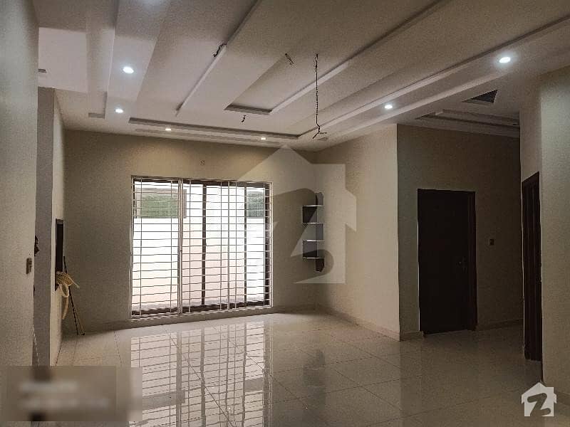 9 Marla Brand New Ground Portion For Rent Approach Bosan Road