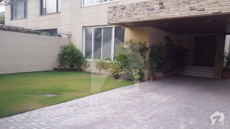 E7 500 Sq. Yd New House For Sale