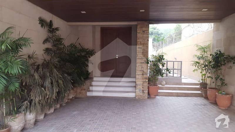 Bani Gala 9 Kanal Farm House For Rent