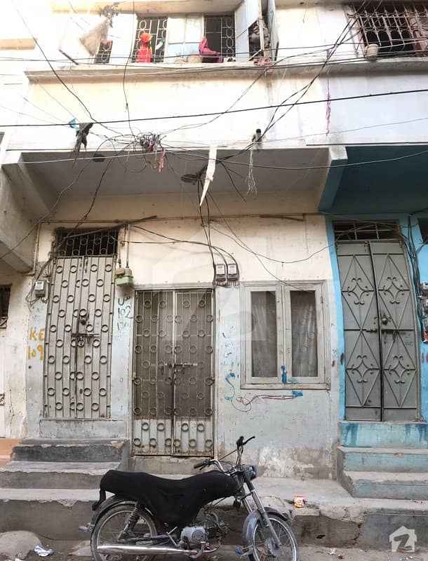 لیاقت آباد - بلاک 5 لیاقت آباد کراچی میں 6 کمروں کا 2 مرلہ مکان 56 لاکھ میں برائے فروخت۔