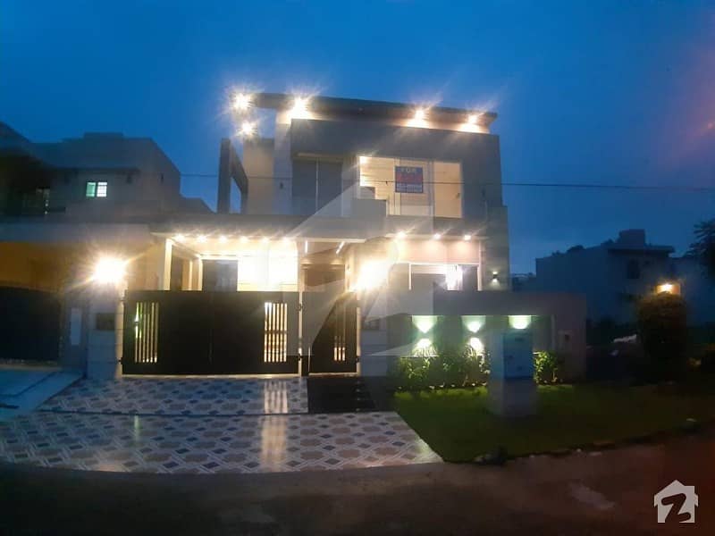 10 Marla Brand New And Luxury House In Dha Phase 8