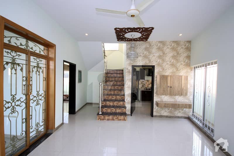 One  Call Real Estate Offer 5 Marla Luxurious House Available For Rent In Dha Phase