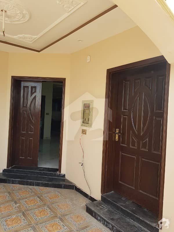 ڈی ایچ اے 11 رہبر لاہور میں 3 کمروں کا 5 مرلہ مکان 1.3 کروڑ میں برائے فروخت۔