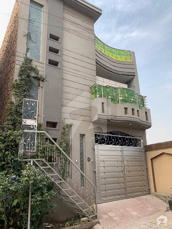 ورسک روڈ پشاور میں 6 کمروں کا 6 مرلہ مکان 1.9 کروڑ میں برائے فروخت۔