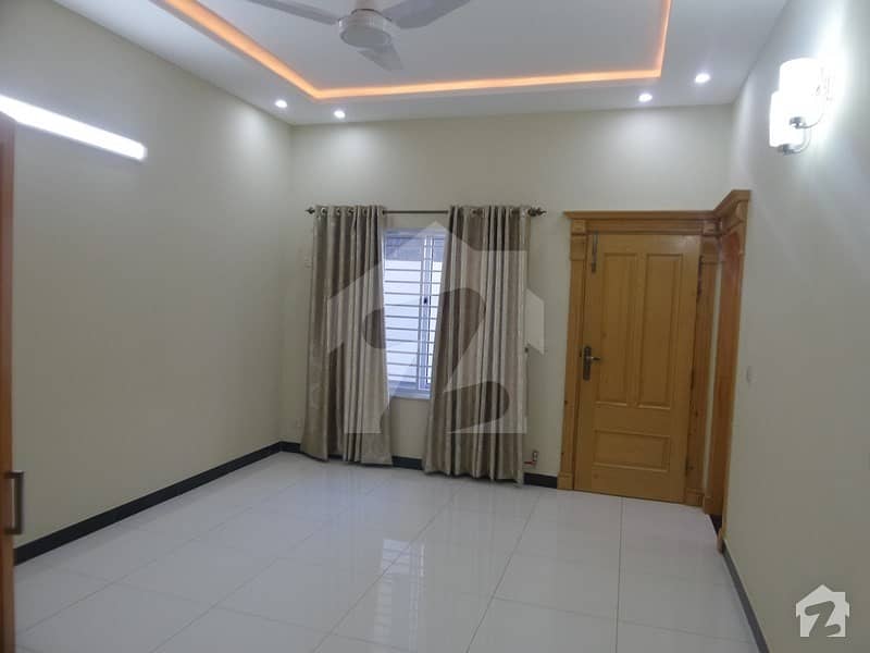 Bahria Town Rawalpindi House For Rent Sized 10 Marla
