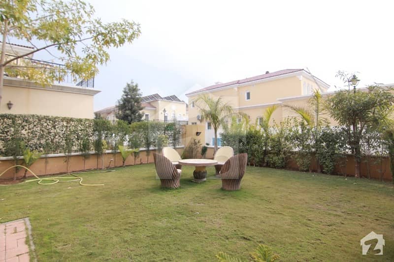 1.7 kanal Designer & Beautiful Villa For Sale In Emaar Canyon Views DHA Phase 5 Islamabad.