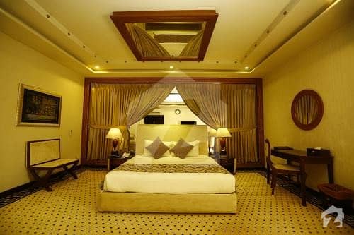 ایس کیو 99 مال بحریہ ٹاؤن مین بلیوارڈ بحریہ ٹاؤن لاہور میں 3 کمروں کا 7 مرلہ فلیٹ 1.2 کروڑ میں برائے فروخت۔